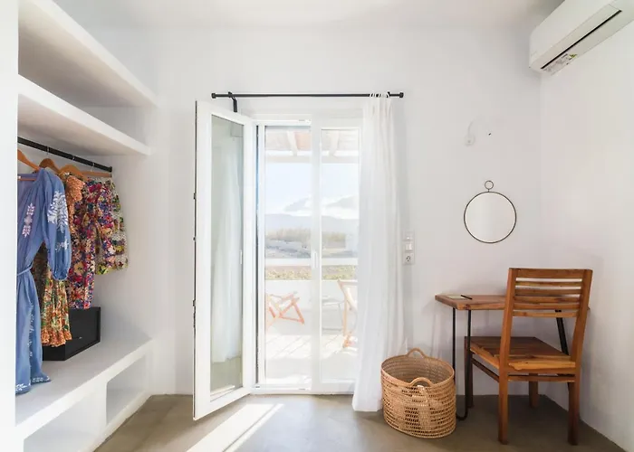 Statheros Garden Konukevi 4*